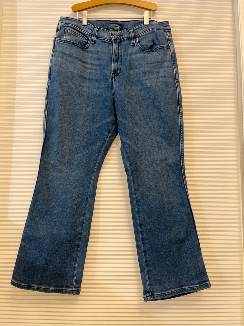 L.L. Bean Women's Bootcut Jeans in Medium Blue Denim size 14p